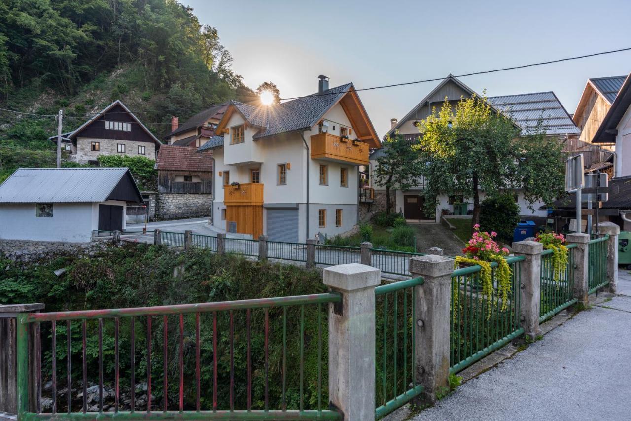 Počitniška hiša House Zupanc *